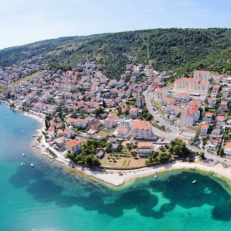 Apartments By The Sea Mastrinka, Ciovo - 4836 Трогир Экстерьер фото