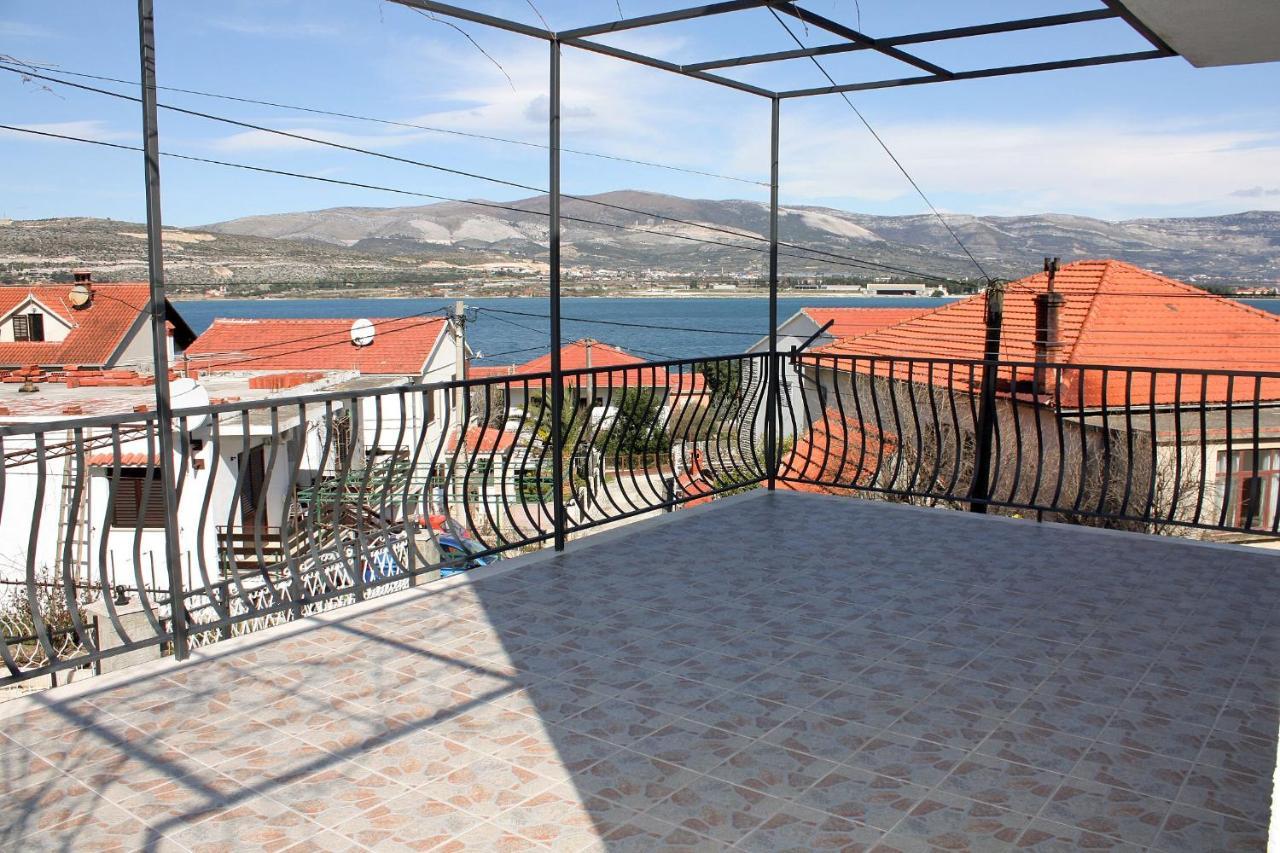 Apartments By The Sea Mastrinka, Ciovo - 4836 Трогир Экстерьер фото