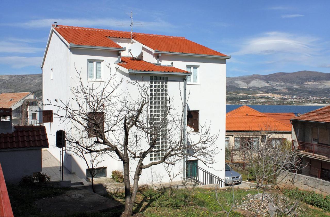 Apartments By The Sea Mastrinka, Ciovo - 4836 Трогир Экстерьер фото